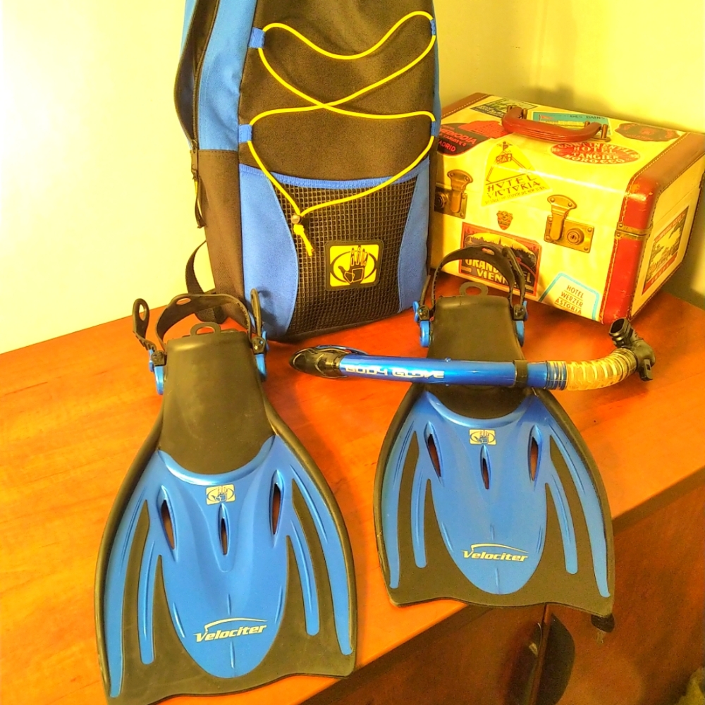 Nwot body glove snorkel set